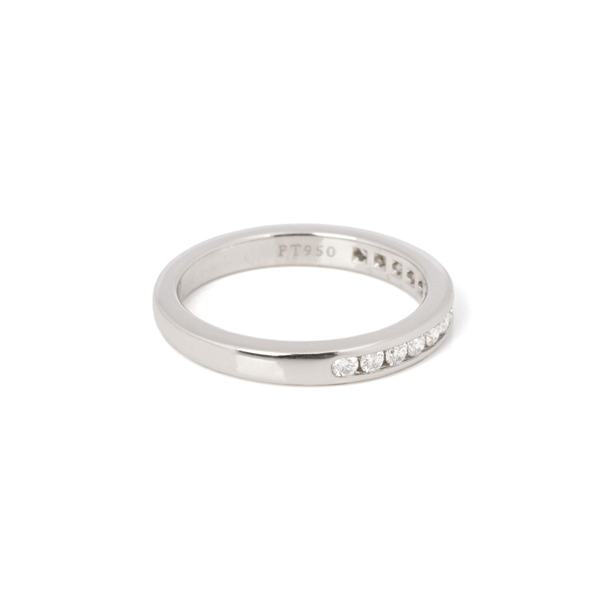 Tiffany & Co. Brilliant cut Diamond Platinum Half Eternity Ring In condizioni ottime in vendita a Bishop's Stortford, Hertfordshire