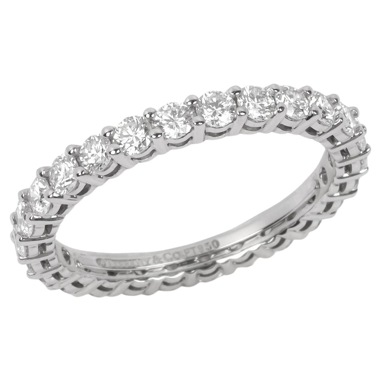 Tiffany & Co. Halb-Eternity-Ring aus Platin mit Diamanten im Brillantschliff