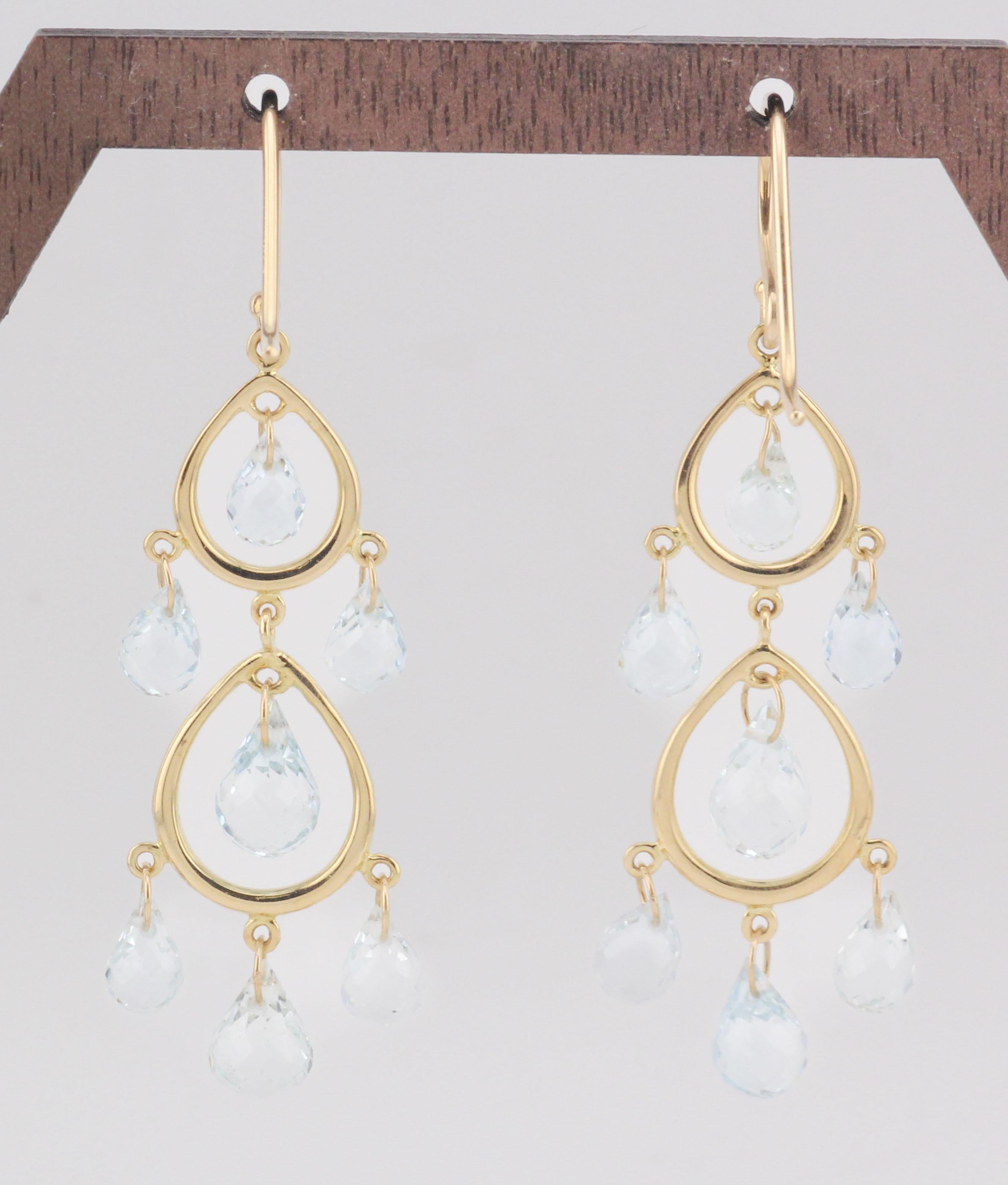 Tiffany & Co. Boucles d'oreilles chandelier en or jaune 18k avec aigue-marine Briolette Excellent état - En vente à Simpsonville, SC