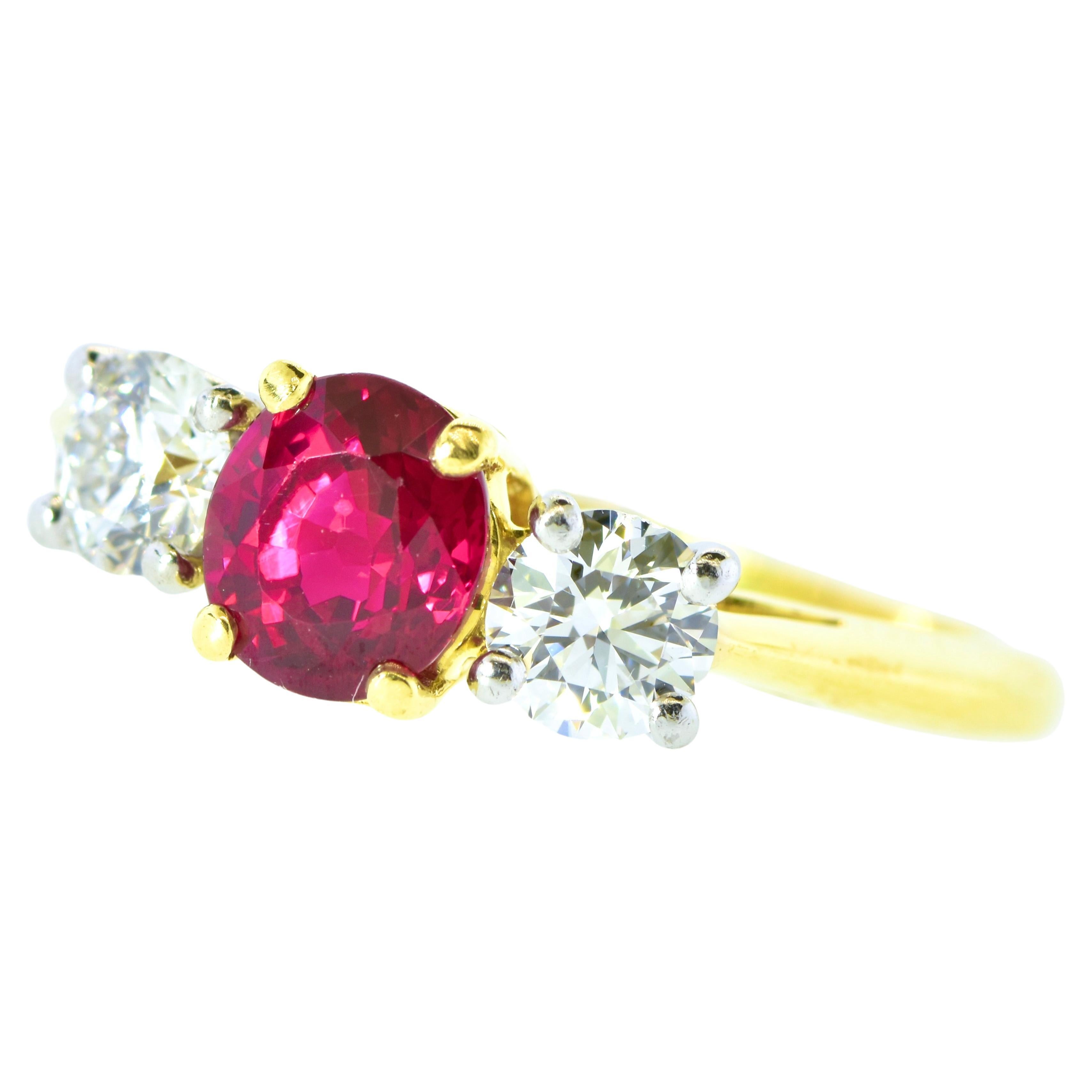 Tiffany & Co. Burma-Rubin und Diamant  18 Karat Ring, GIA-zertifiziertes Schweinenblut.