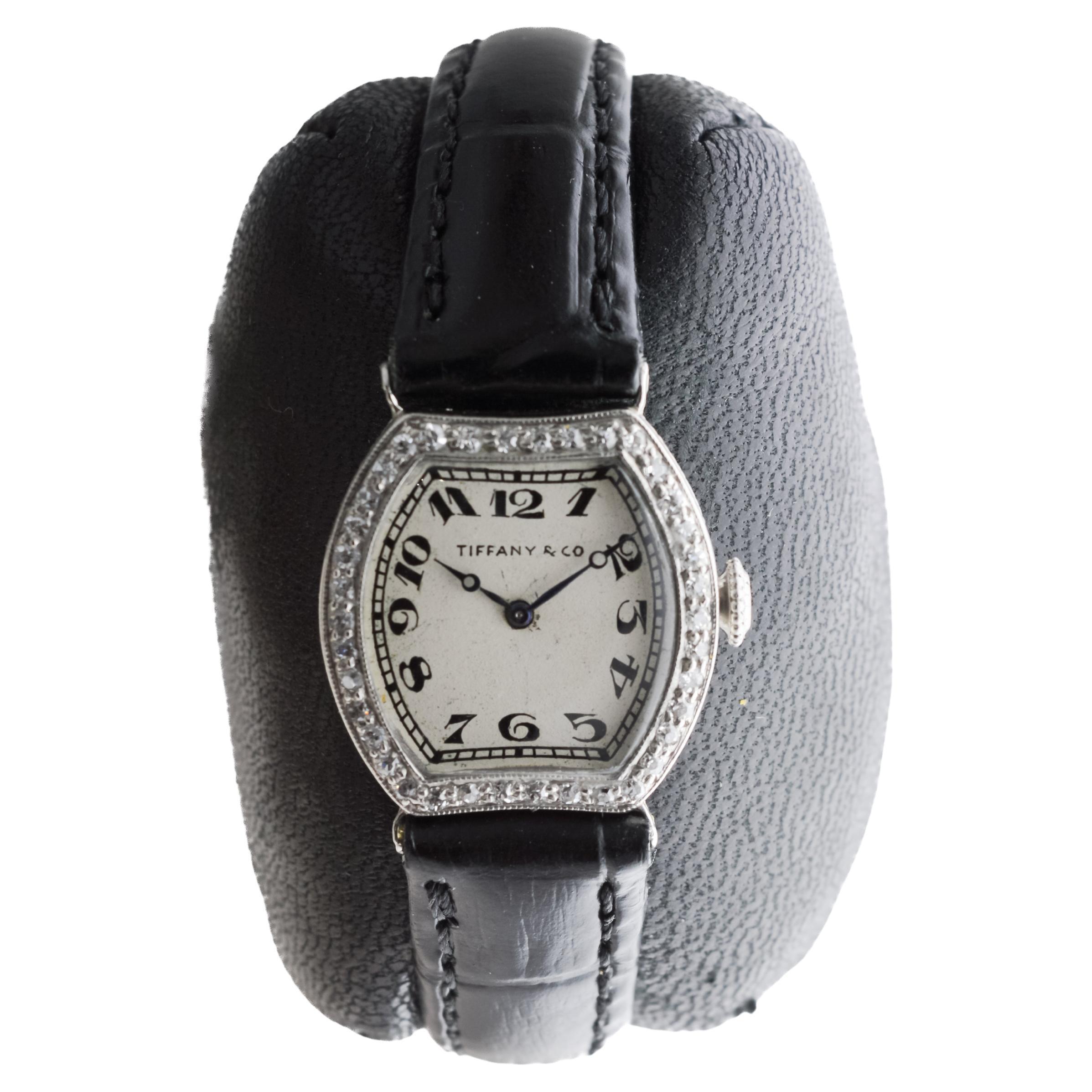 Tiffany & Co. von Agassiz Platin Damen Art Deco Uhr 1920er Jahre Zifferblatt von Stern im Angebot