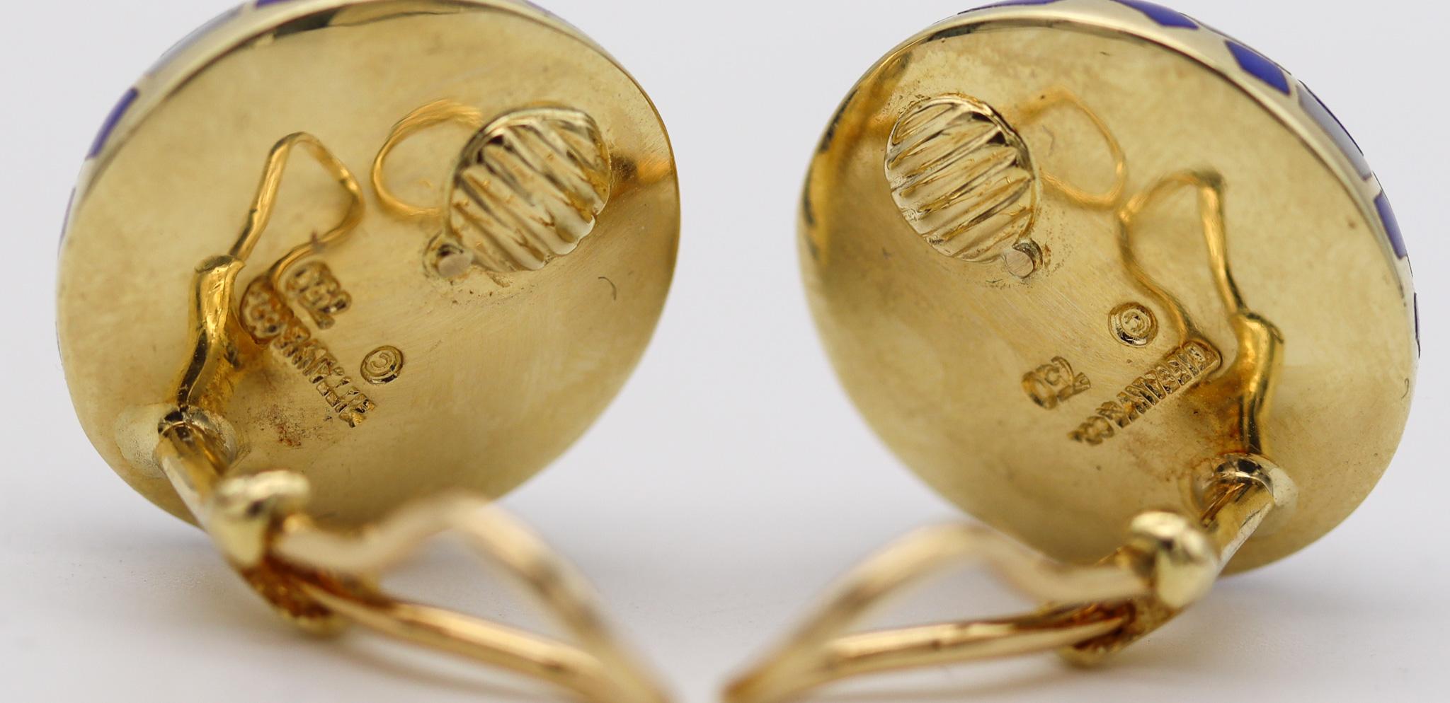 Tiffany & Co. Angela Cummings gewölbte Clip-Ohrringe aus 18 Karat Gold mit Lapislazuli (Cabochon) im Angebot