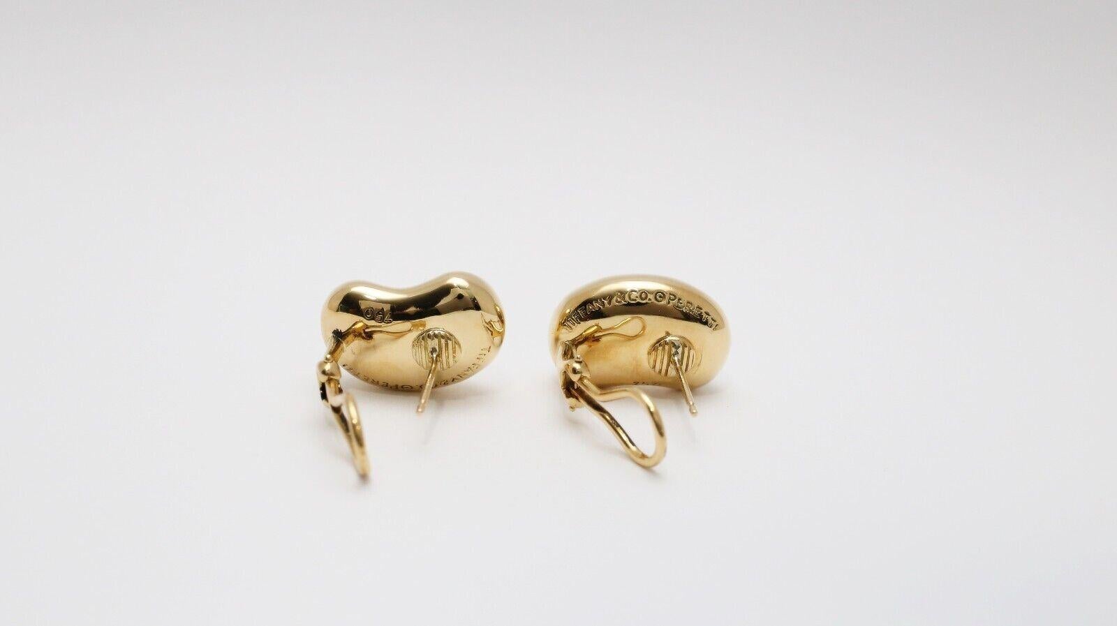 Tiffany & Co by Elsa Peretti 18k Yellow Gold Jumbo Bean Earrings, 17.5g In Good Condition For Sale In Providence, RI