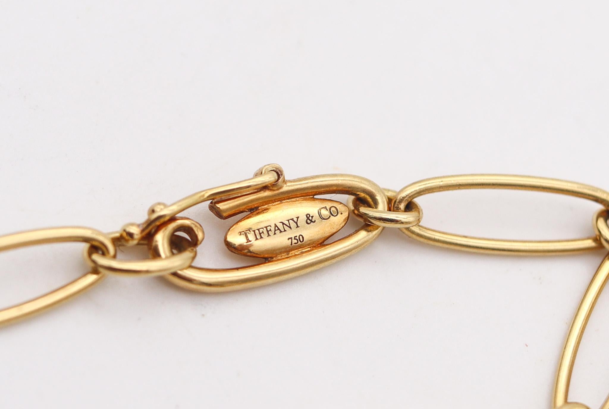 Tiffany & Co By Elsa Peretti Links Bracelet With Heart In Solid 18Kt Yellow Gold In Excellent Condition For Sale In Miami, FL