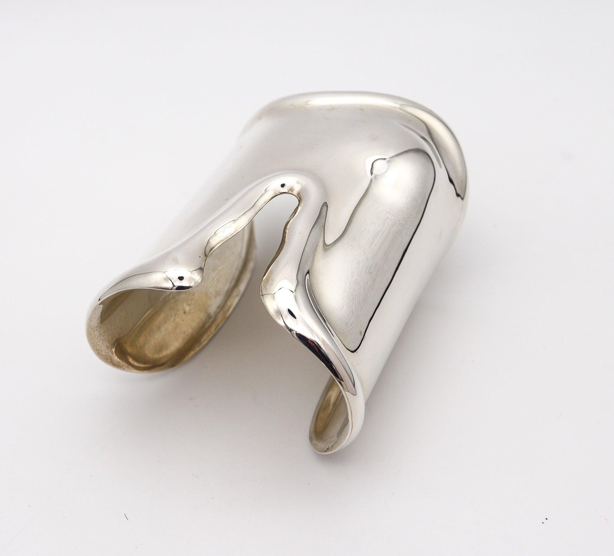 TIFFANY & CO. Di Elsa Peretti Massive Ex Large Argento 925 Polsino con osso destro In condizioni ottime in vendita a Miami, FL