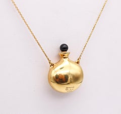 Tiffany & Co. by Elsa Peretti Perfume Bottle Necklace 18kt Gold with Black Jade