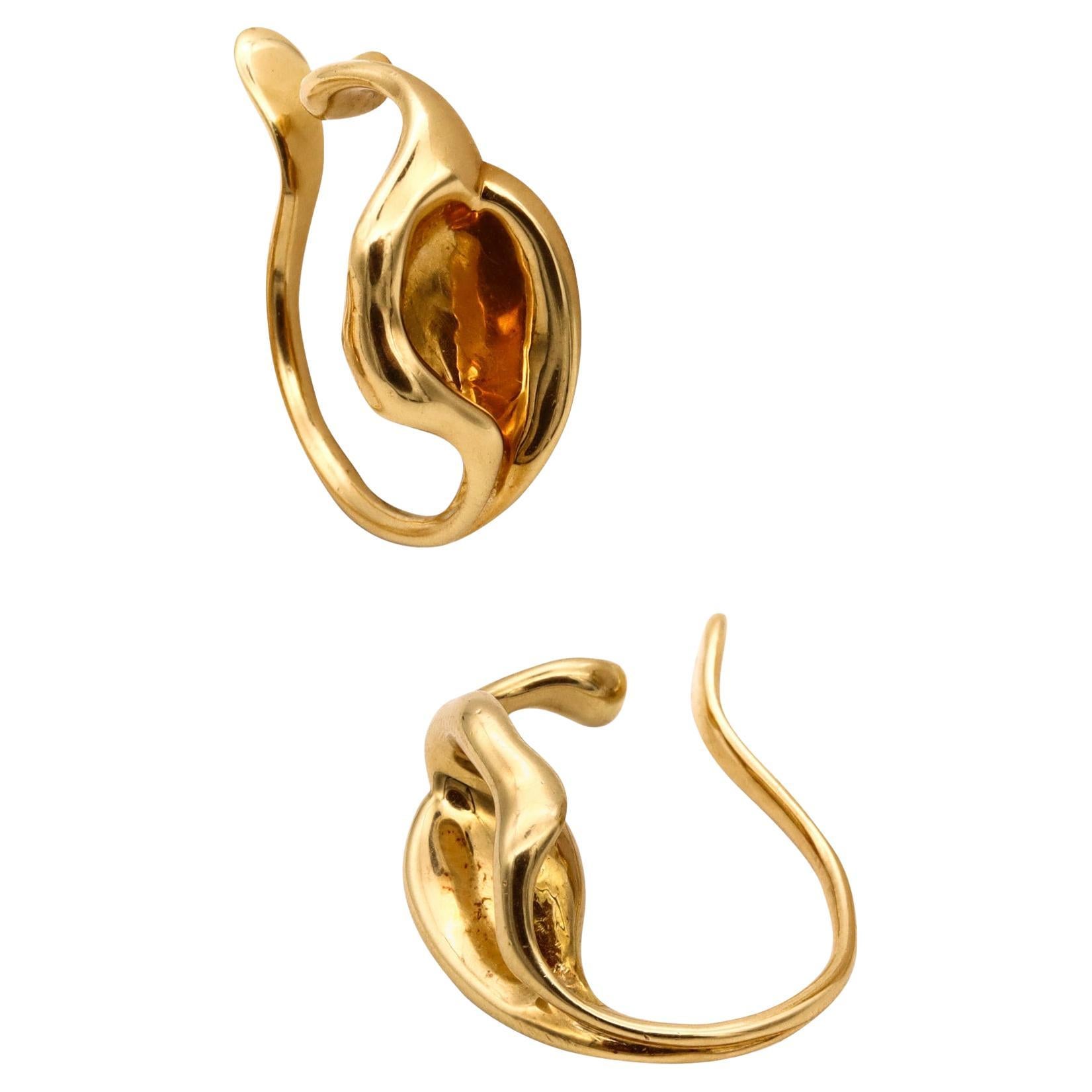 Tiffany Co. by Elsa Peretti Rare Vintage Organic Lilies Earrings Solid 18Kt Gold For Sale