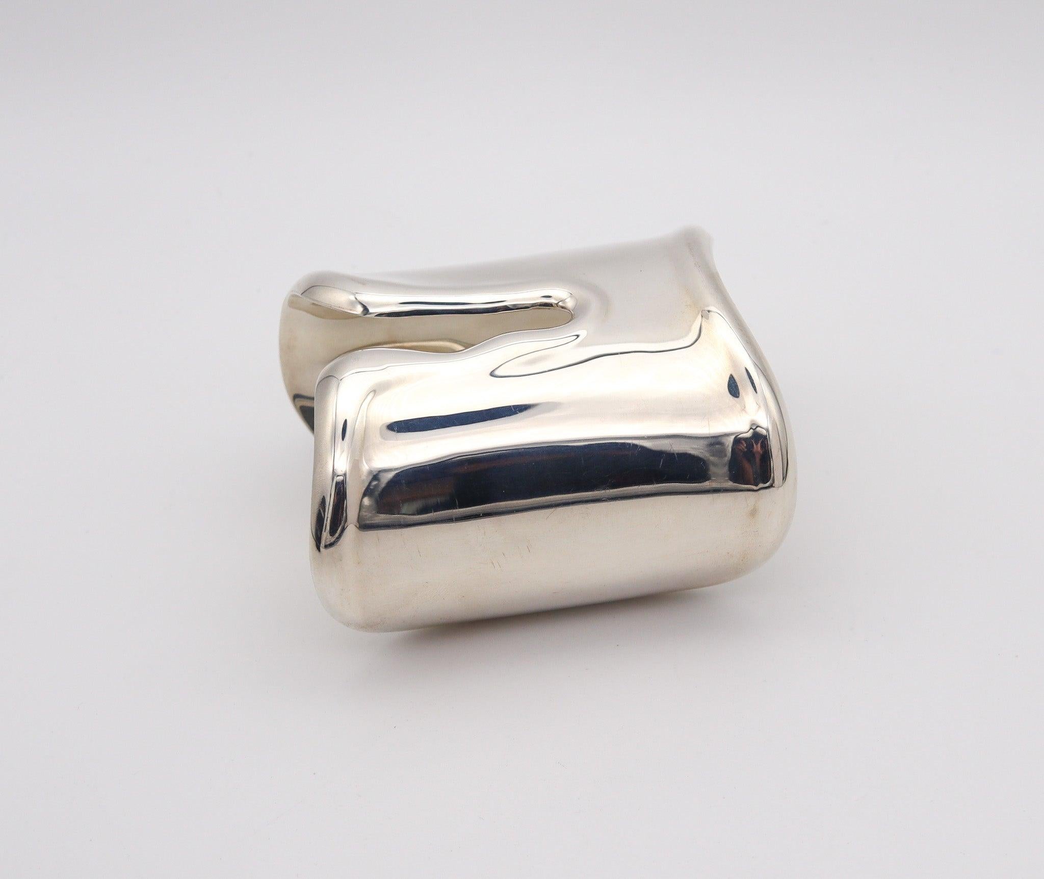 TIFFANY & CO By Elsa Peretti Vintage Left Bone Wrist Cuff In 925 Sterling Silver In Excellent Condition In Miami, FL