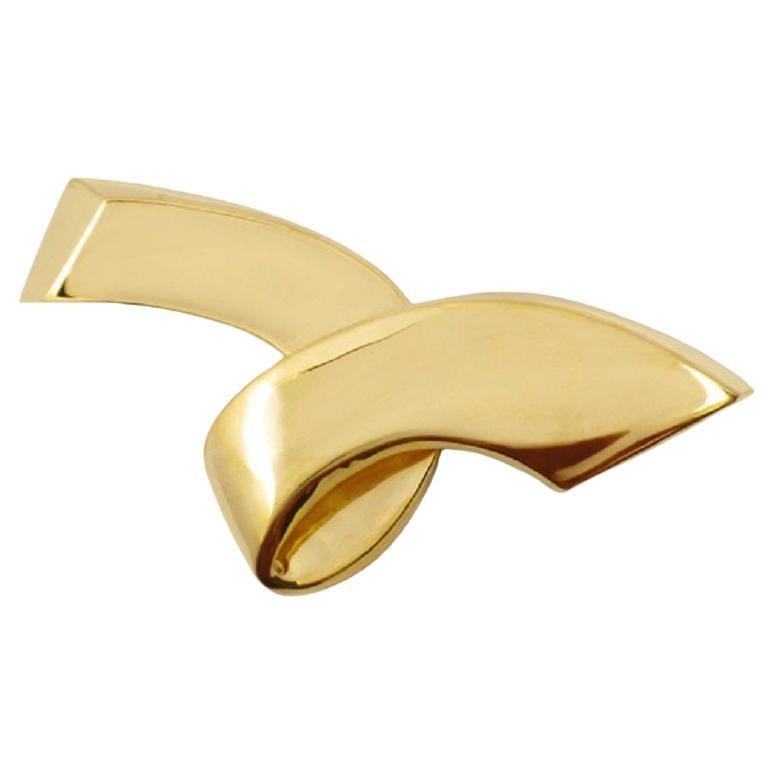 Tiffany & Co by Paloma Picasso 18k Yellow Gold Ribbon Brooch For Sale