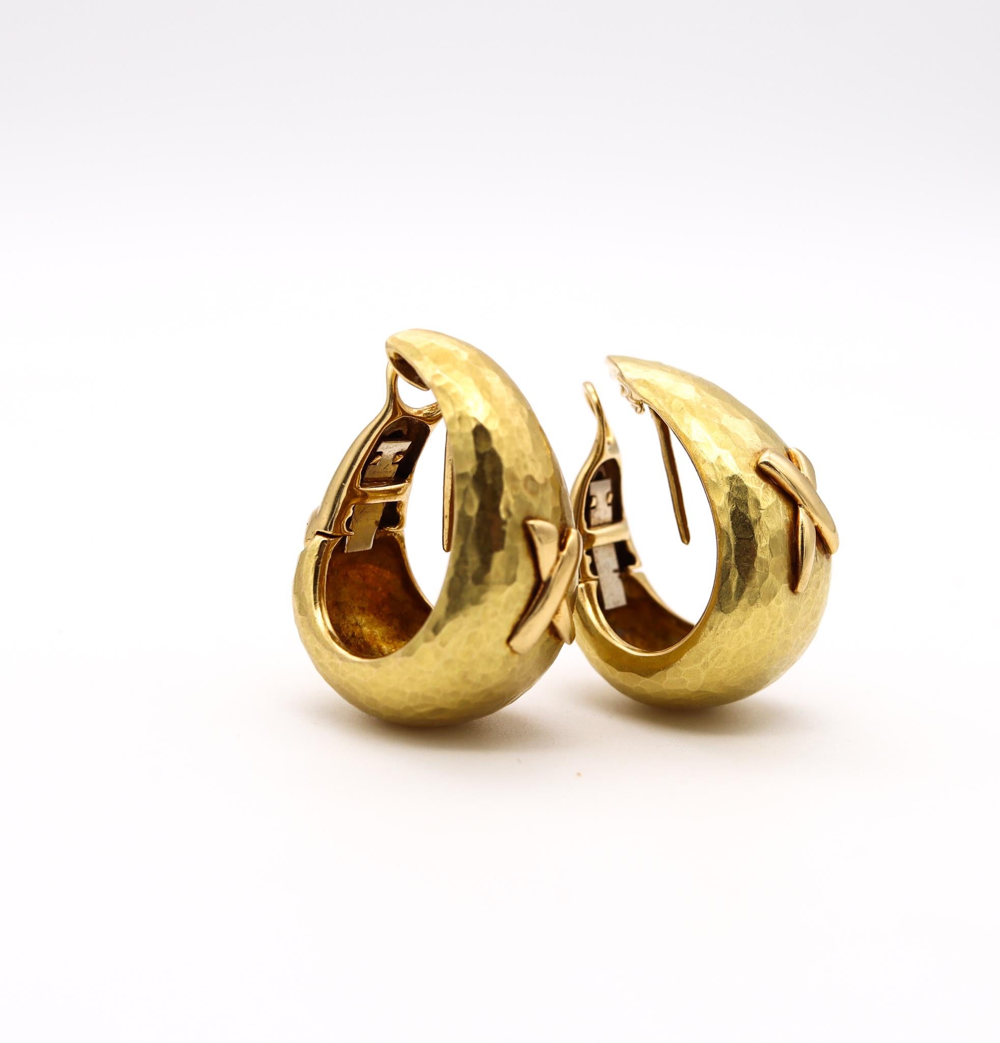 Tiffany &amp; Co. von Paloma Picasso, Paar Graffiti-Ohrringe aus gehämmertem 18 Karat Gold im Zustand „Hervorragend“ im Angebot in Miami, FL