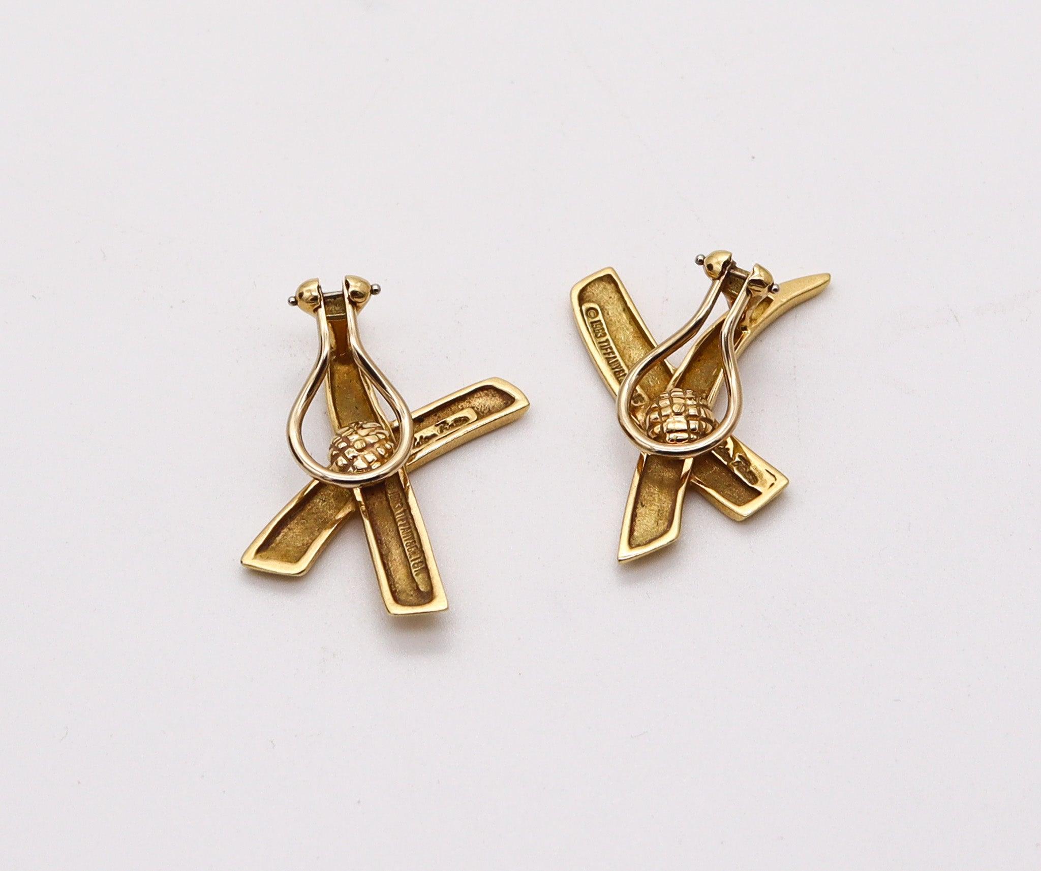 TIFFANY & CO. By Paloma Picasso Pair Of Graffiti X Earrings In 18Kt Yellow Gold In Excellent Condition For Sale In Miami, FL