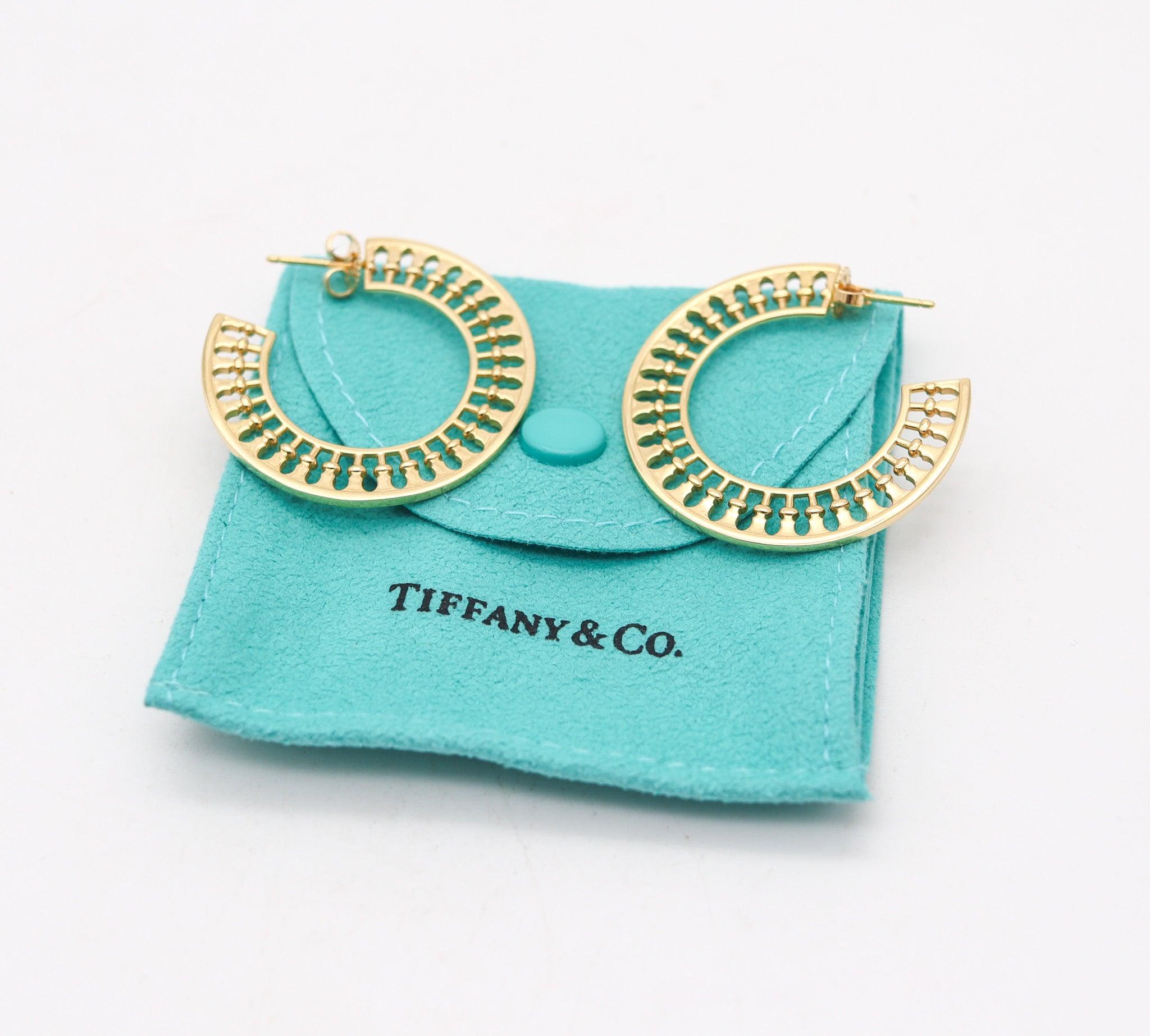 Moderniste TIFFANY & CO. Boucles d'oreilles Stella Venezia par Paloma Picasso en or jaune 18 carats en vente