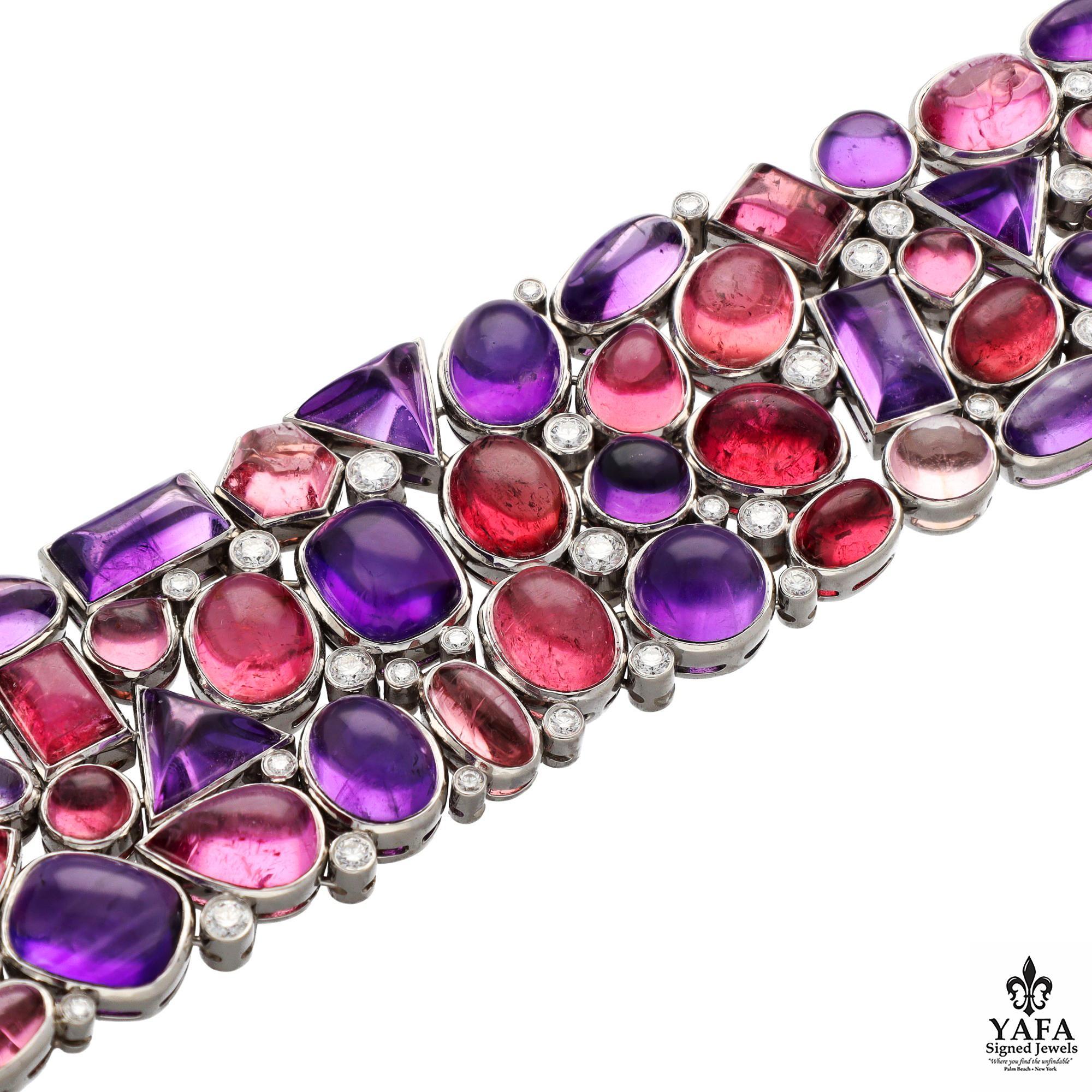 Réalisé avec un art exquis en platine et en or jaune 18 carats, il est orné d'améthystes cabochons et de tourmalines roses de formes diverses, et rehaussé de diamants ronds et brillants.

Longueur approximative - 7.25