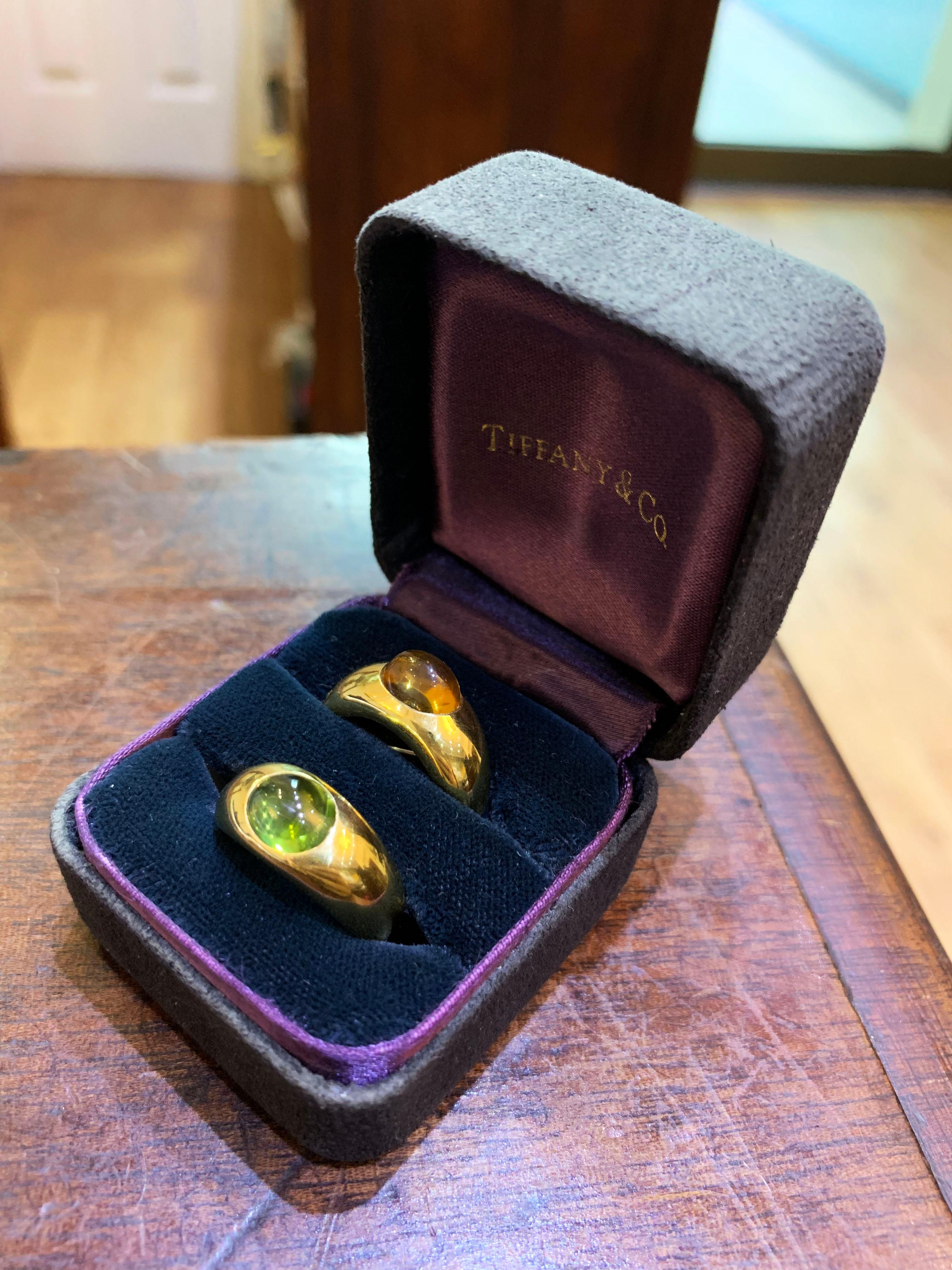 Tiffany & Co. Cabochon Citrine and Peridot Ring Set in 18 Carat Yellow Gold In Good Condition In London, GB