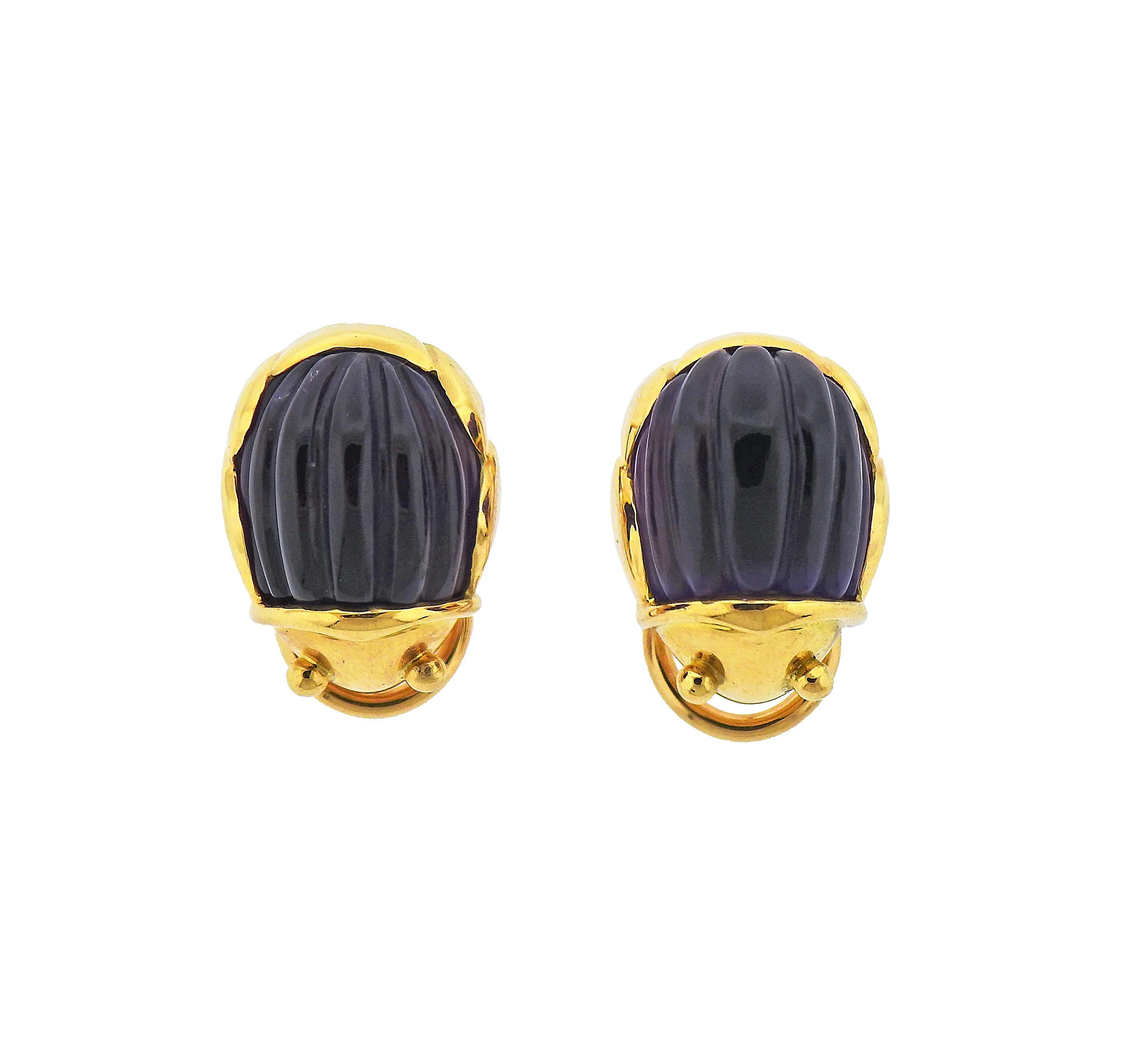 Set of beetle earrings and brooch, by Tiffany & Co in 18k gold and platinum, set with carved amethyst and diamonds. Earrings measure 16mm x 12mm, brooch - 23mm x 16mm. Marked: 1983, Tiffany & Co, 750, pt950. Weight - 21.7 grams.