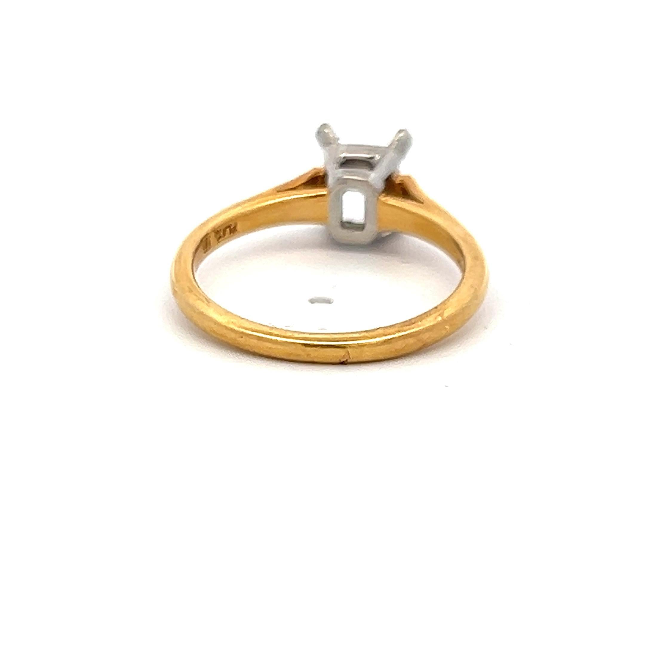 Women's Tiffany & Co Center Stone holding 0.75 ct 18 Karat Gold/Platinum Semi Mount Ring For Sale