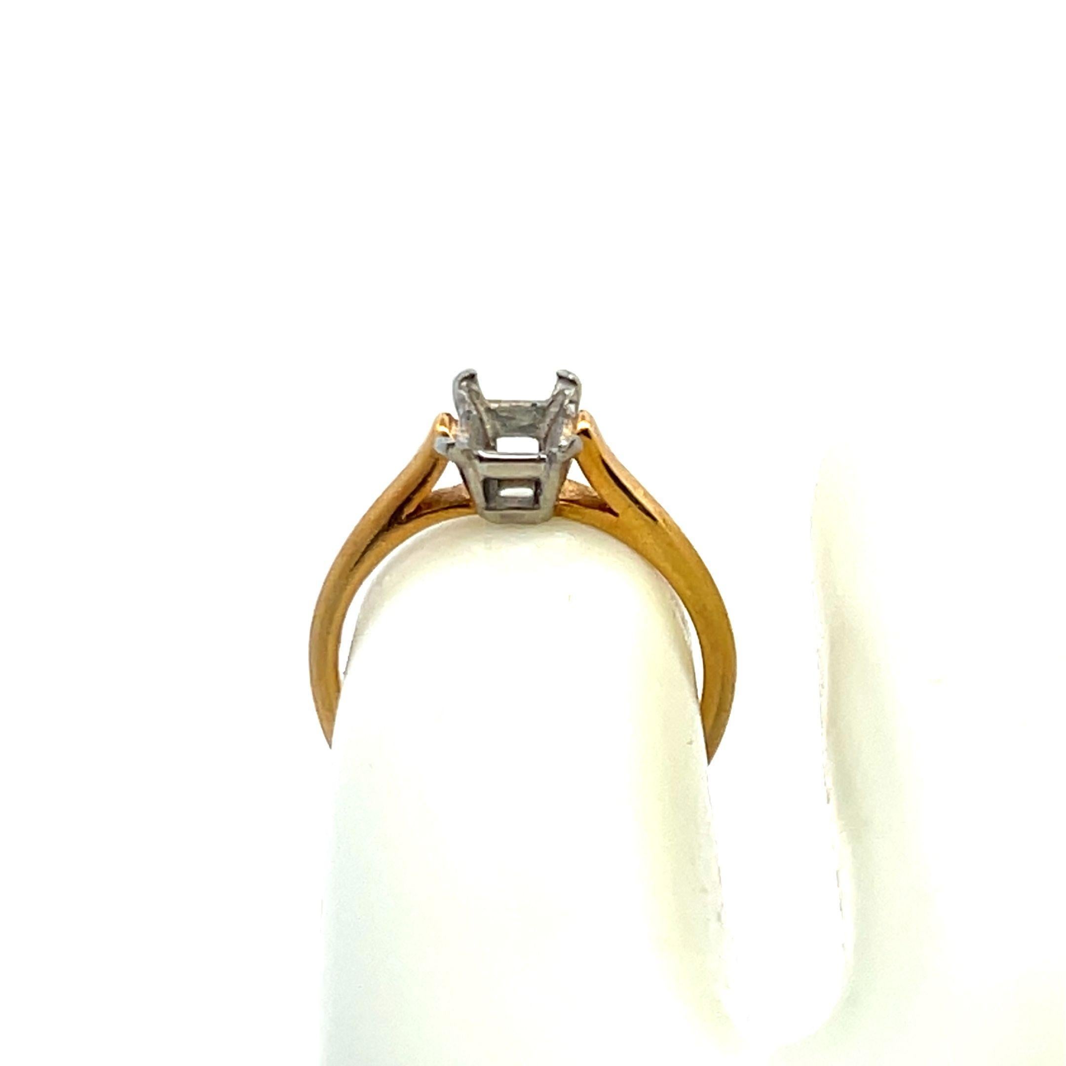 Tiffany & Co Center Stone holding 0.75 ct 18 Karat Gold/Platinum Semi Mount Ring For Sale 3