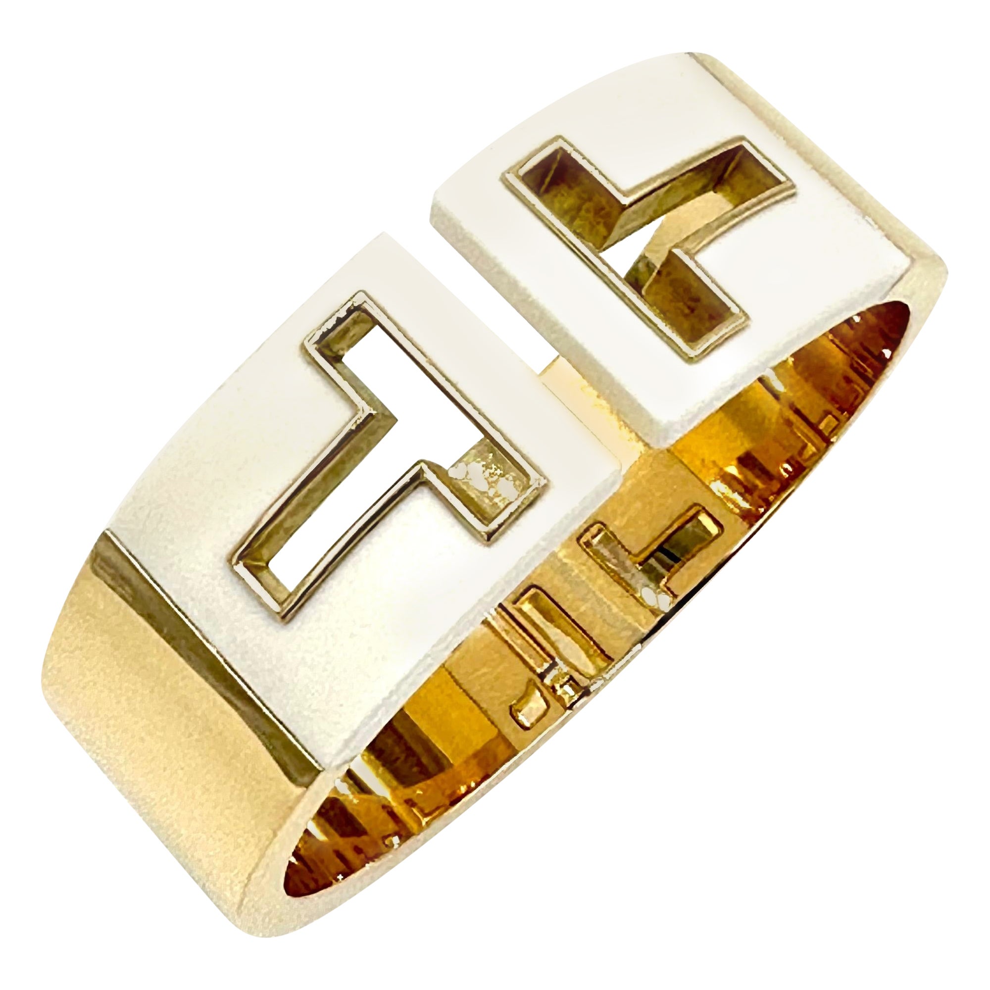 Tiffany 
Co. Ceramic 
18K Yellow Gold "T" Bracelet