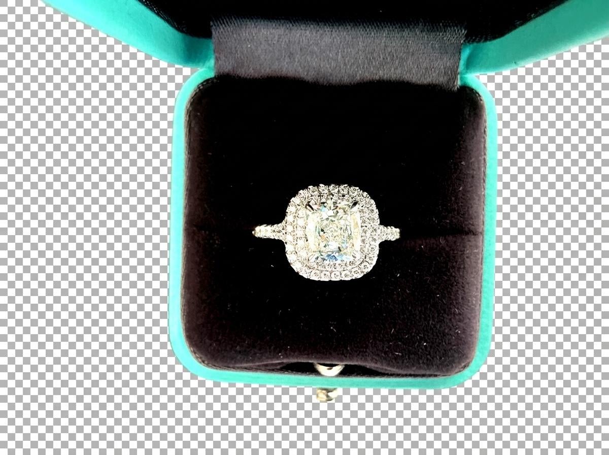 Tiffany & Co. Bague en platine avec diamant coussin certifié de 1,72 ct. Unisexe en vente