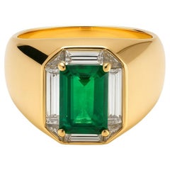 Tiffany 
Co. Certified Emerald and Diamond Platinum 
18K Yellow Gold Ring