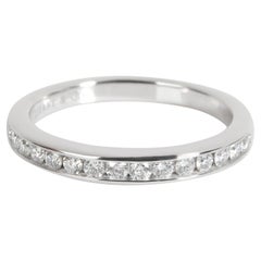 Tiffany & Co. Alliance en platine avec diamants sertis en bande 0,17 carat
