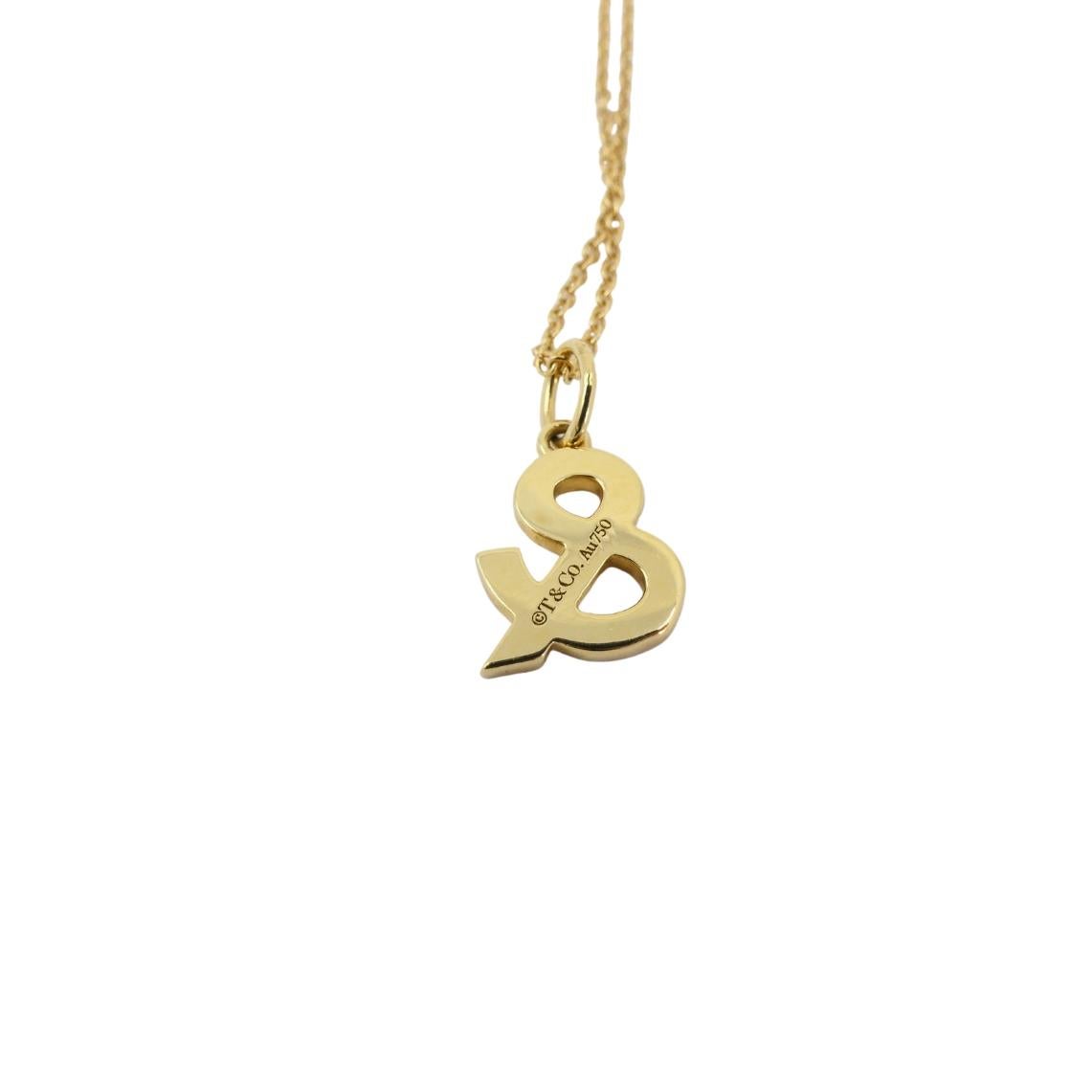 Tiffany & Co. Charm Collar Colgante Oro 18k Diamante Ampersand Caja Original en Excelente estado para la venta en Beverly Hills, CA