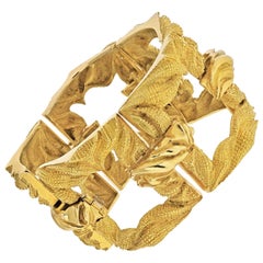 Tiffany & Co. circa 1970s 18 Karat Yellow Gold Large Openlink Bracelet