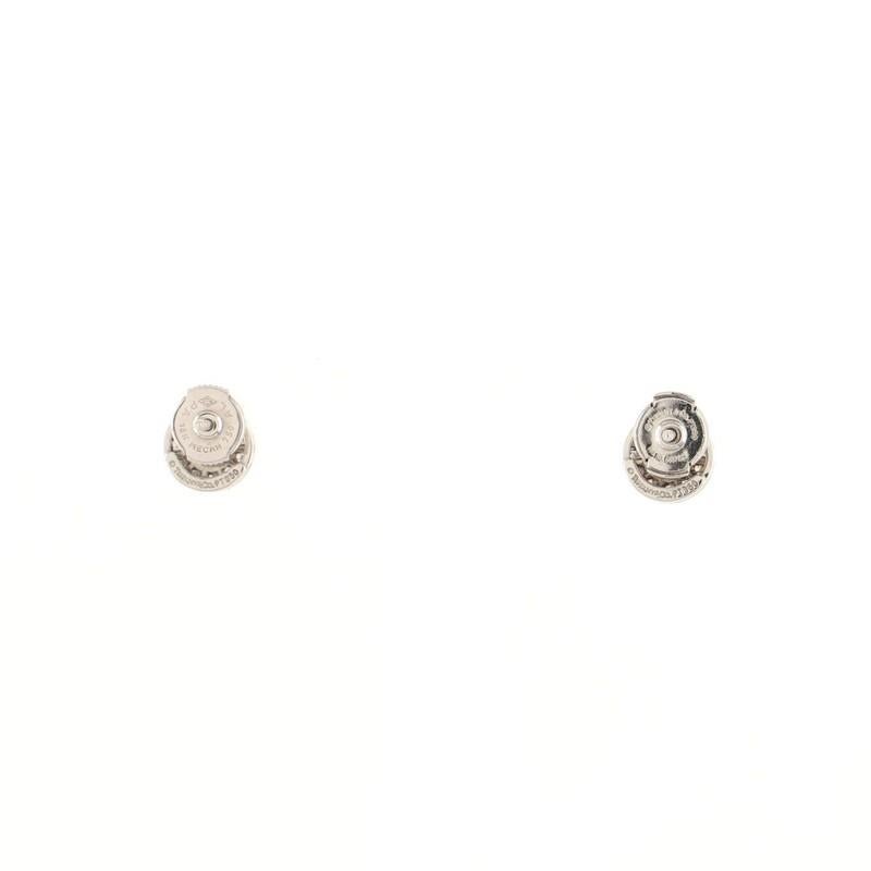 Condition: Good. Shows signs of minor wear. One of the earring backings has been replaced with one that is 18K white gold.
Accessories: No Accessories
Measurements: Height/Length: 7