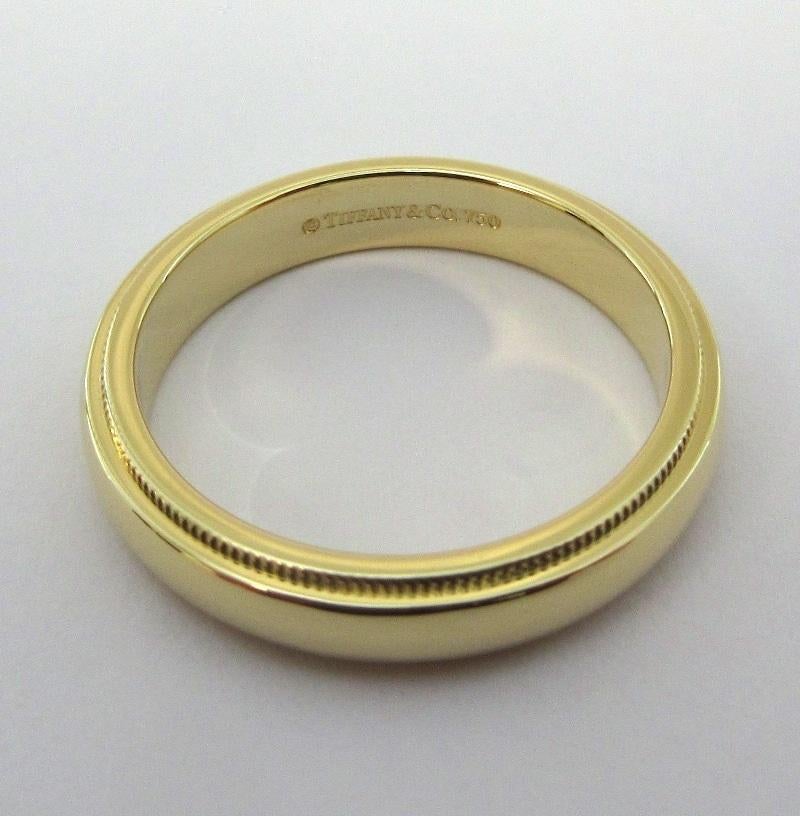 TIFFANY & Co. Classic 18K Gold 4mm Milgrain Wedding Band Ring 8 For Sale 1
