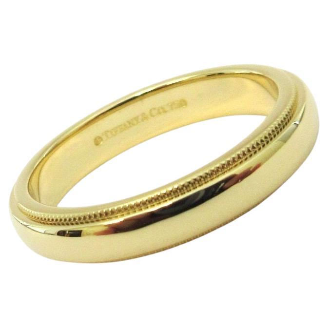 TIFFANY & Co. Classic 18K Gold 4mm Milgrain Wedding Band Ring 8