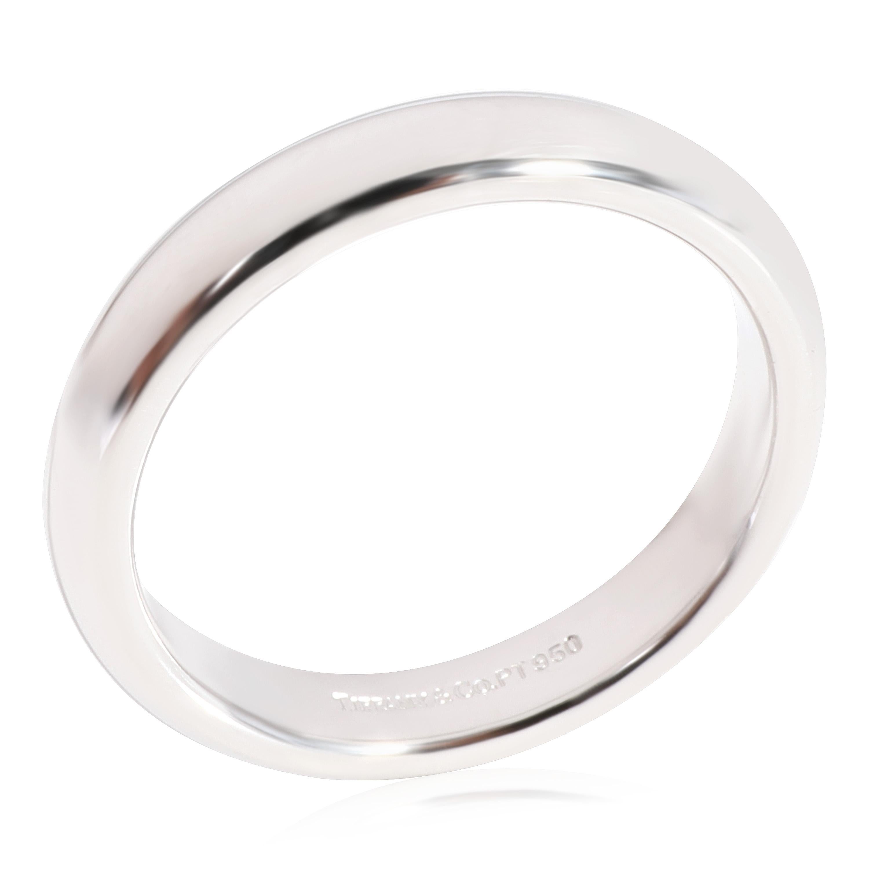 Tiffany & Co. Classic Wedding Band in Platinum

PRIMARY DETAILS
SKU: 118387
Listing Title: Tiffany & Co. Classic Wedding Band in Platinum
Condition Description: Retails for 1800 USD. In excellent condition and recently polished. Ring size is