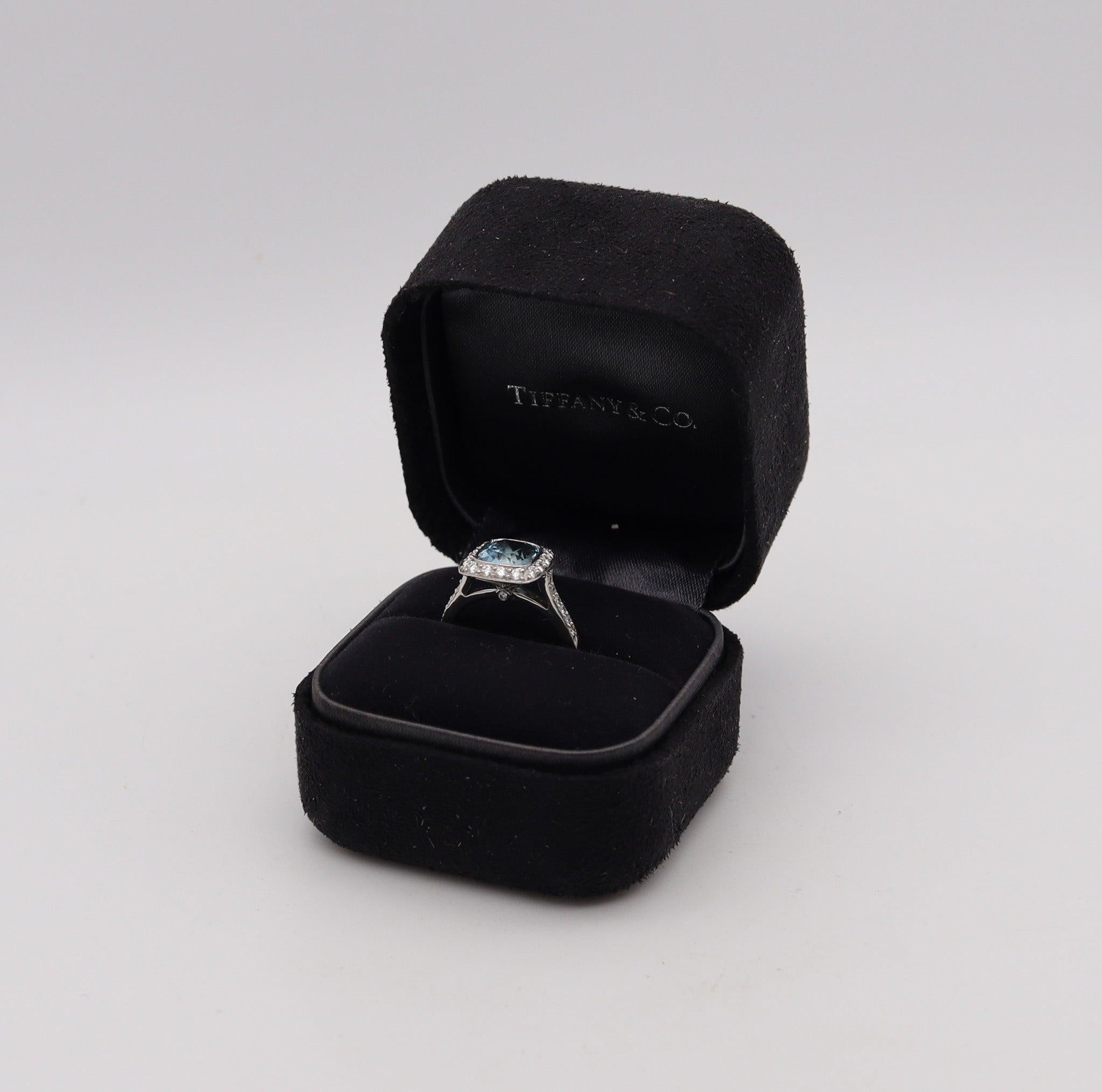 Modernist TIFFANY & CO. Classic Cocktail Ring Platinum With 2.70 Ctw Aquamarine & Diamonds For Sale