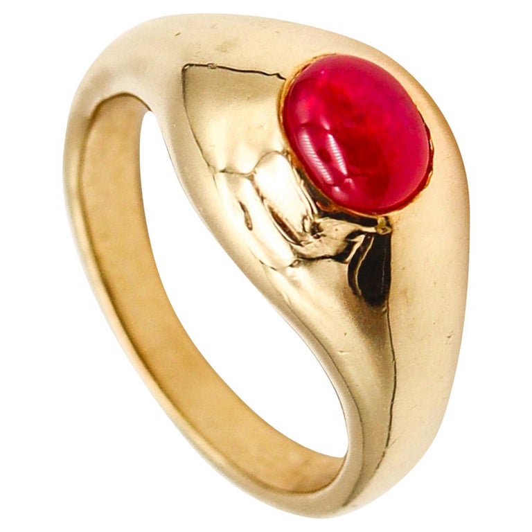 TIFFANY Classic Gipsy Ring in 18Kt Yellow Gold With Vivid Red Ruby
