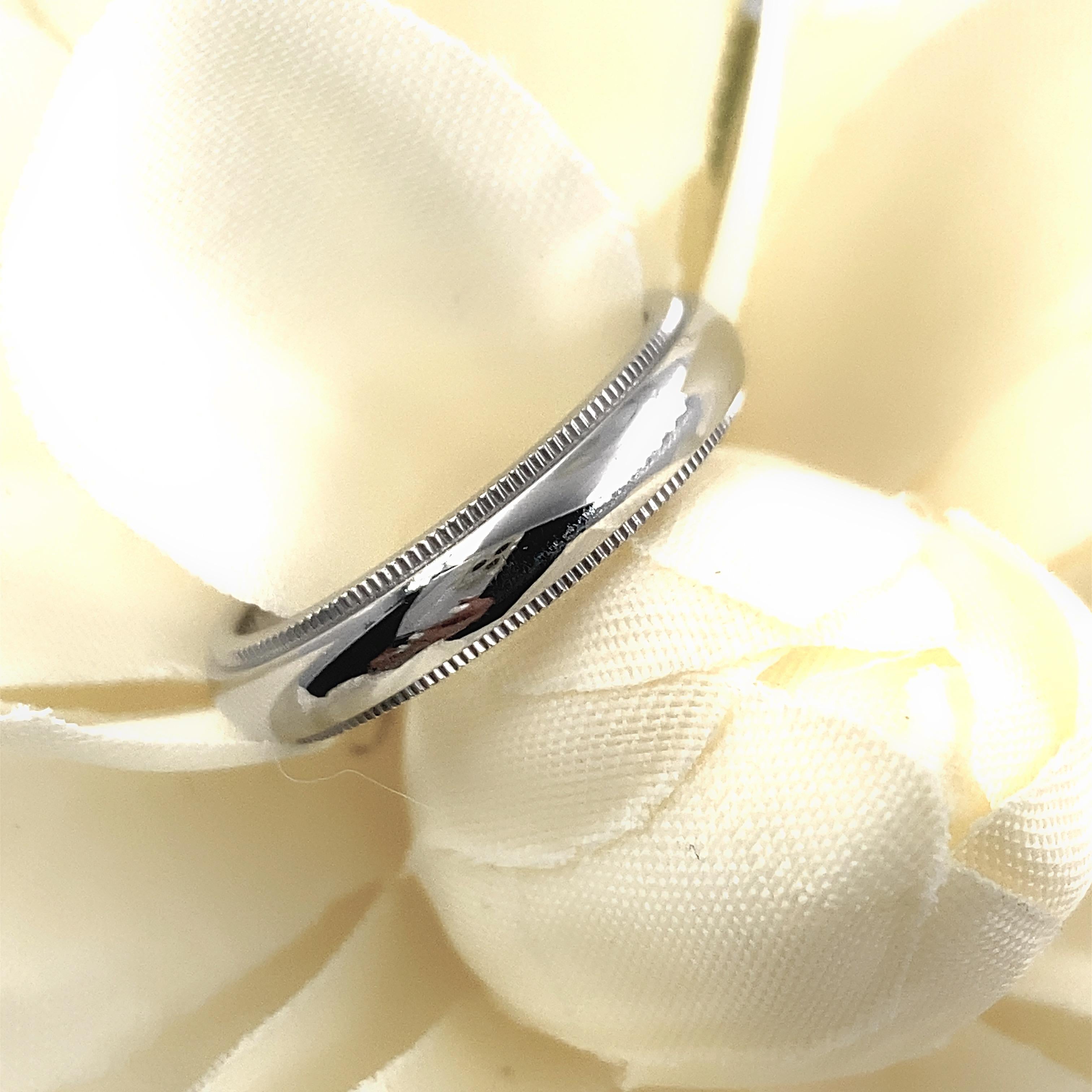Tiffany & Co. Classic Milgrain Wedding Band Ring Platinum In Excellent Condition For Sale In San Diego, CA