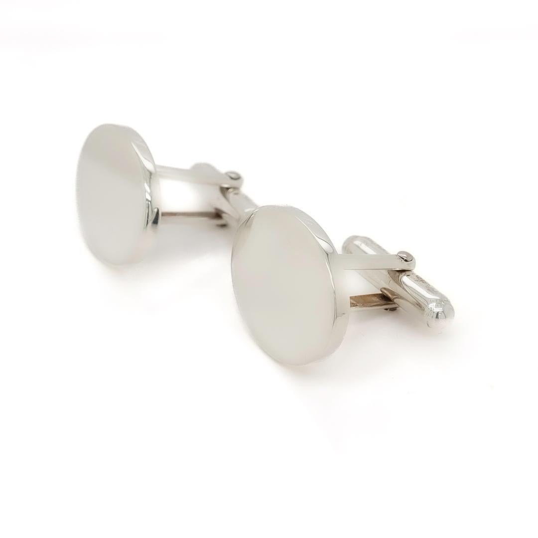 Tiffany & Co. Classic Oval Sterling Silver Cufflinks In Good Condition For Sale In Philadelphia, PA