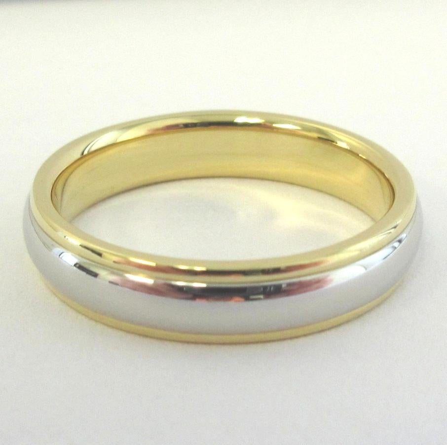 TIFFANY & Co. Anello classico di platino in oro giallo 18 carati 4mm Lucida Wedding Band 5,5 In condizioni ottime a Los Angeles, CA
