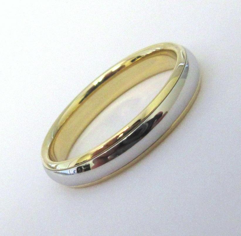 TIFFANY & Co. Classic Platinum 18K Yellow Gold 4mm Lucida Wedding Band Ring 8.5 For Sale 1