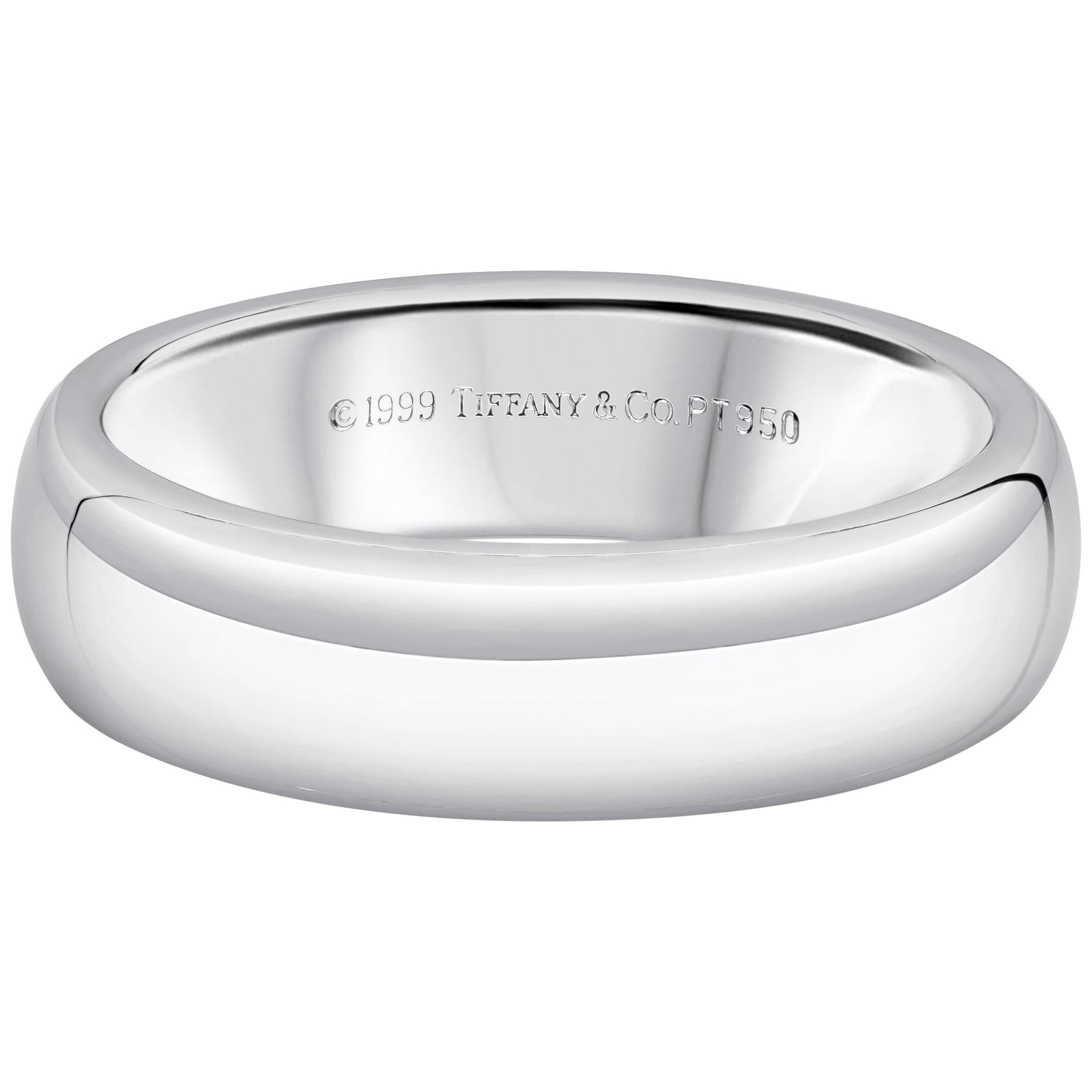 Tiffany 
Co. Classic Platinum Men
s Wedding Band