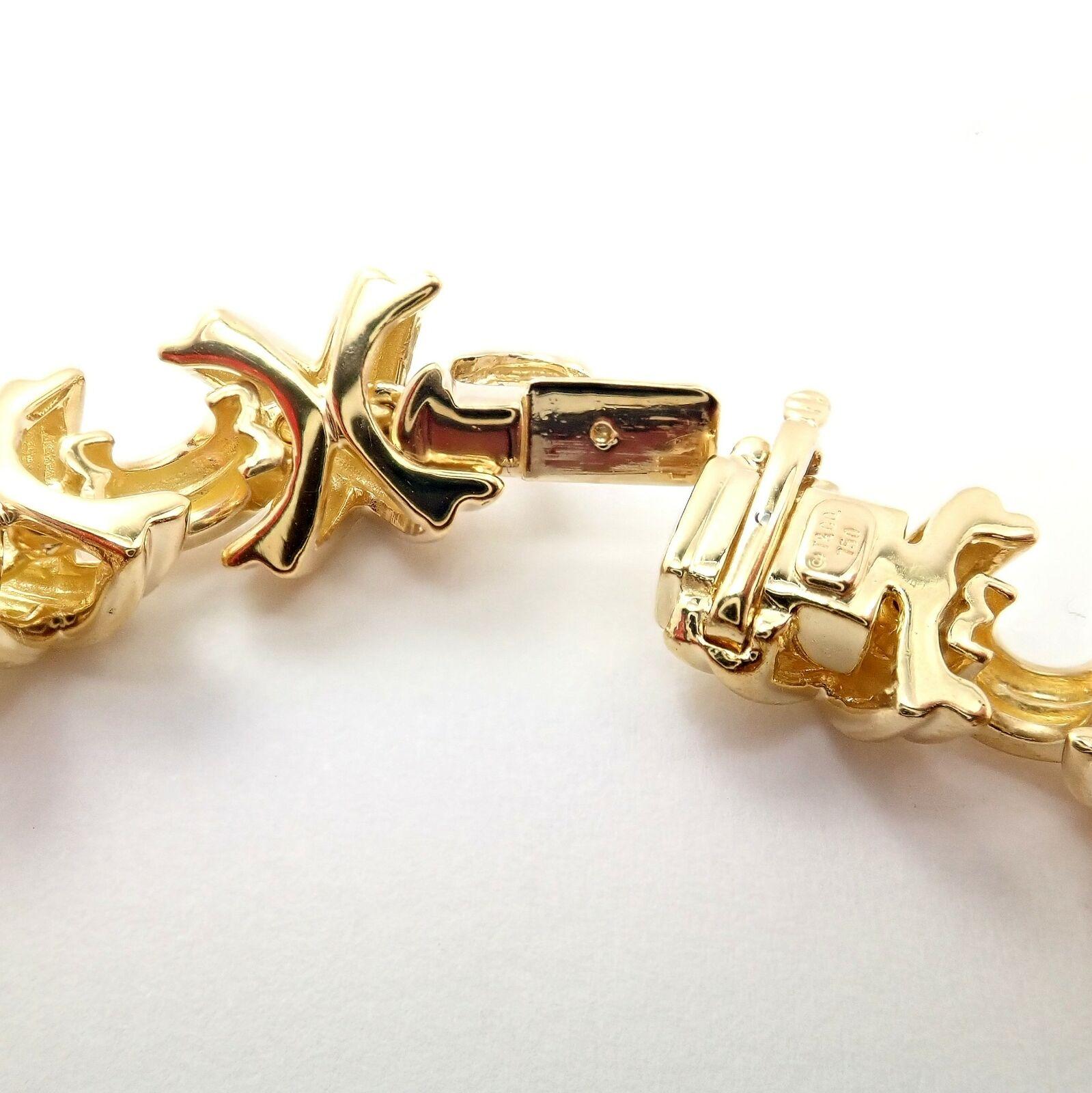 Women's or Men's Tiffany & Co. Classic X Link Yellow Gold Bracelet For Sale