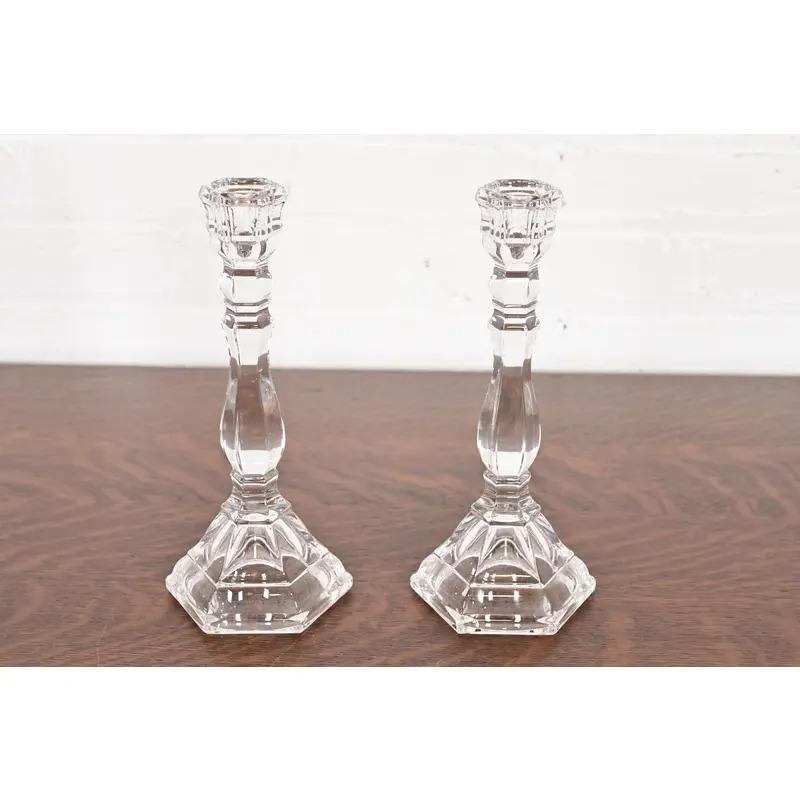 Moderno Tiffany & Co. Candelieri in cristallo trasparente, coppia in vendita