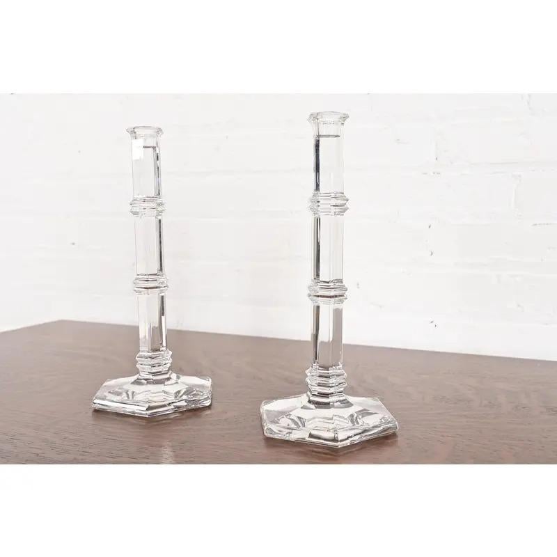 Americano Tiffany & Co. Candelieri alti in cristallo trasparente, coppia in vendita