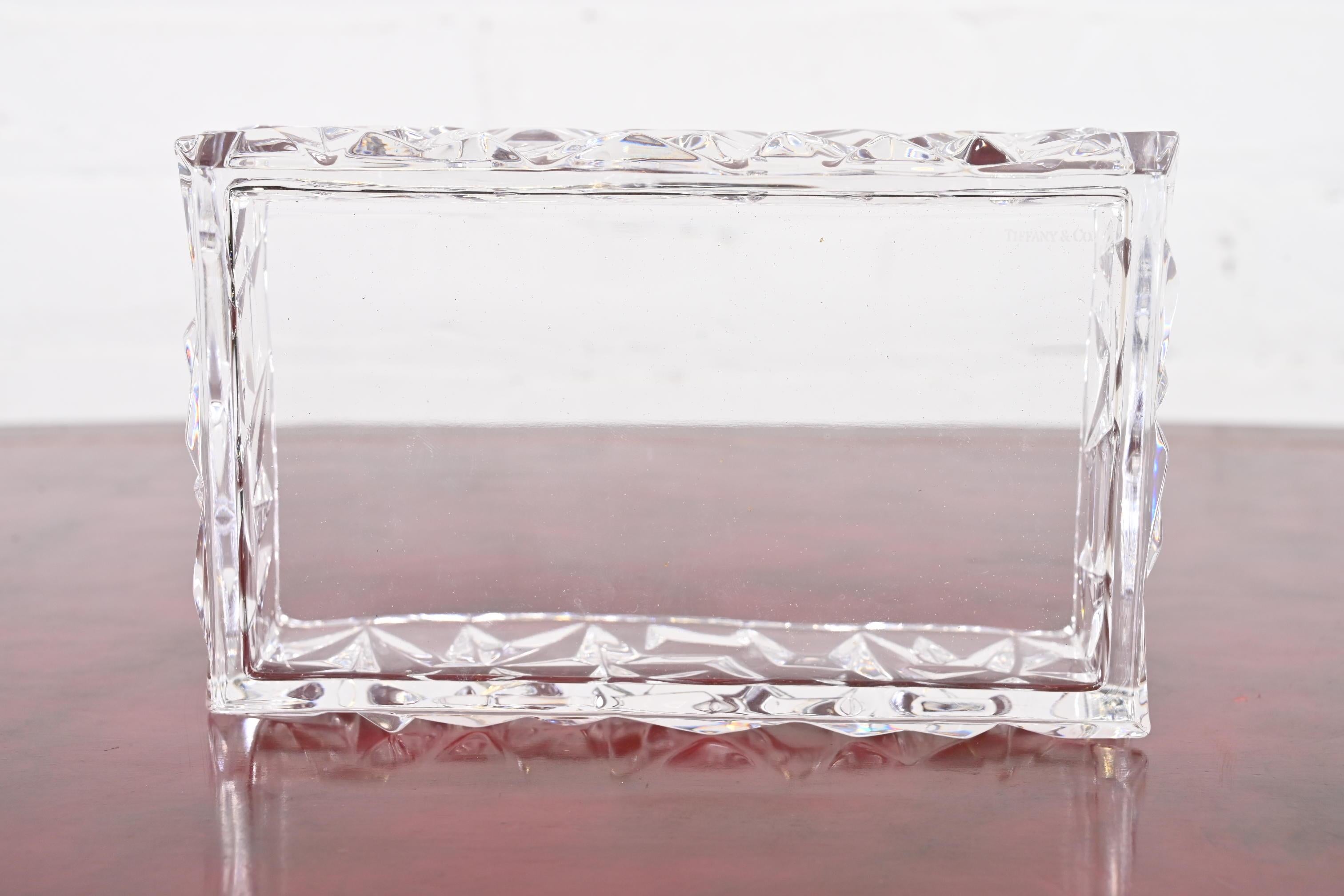 Tiffany & Co. Boîte de rangement en cristal clair facetté en vente 9