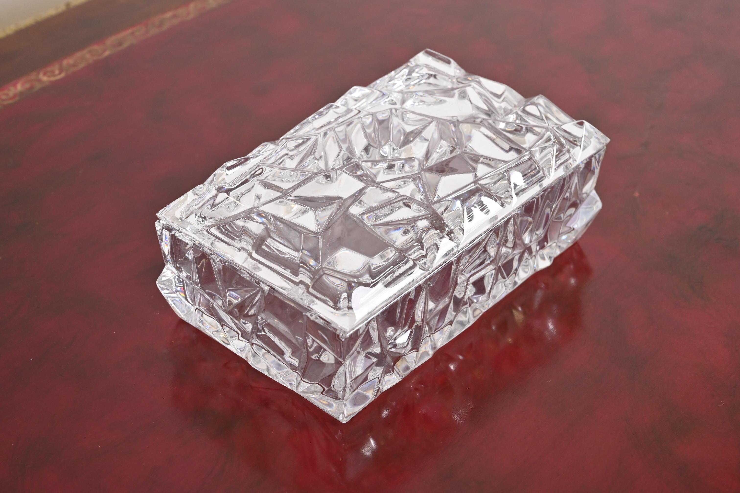 Cristal Tiffany & Co. Boîte de rangement en cristal clair facetté en vente
