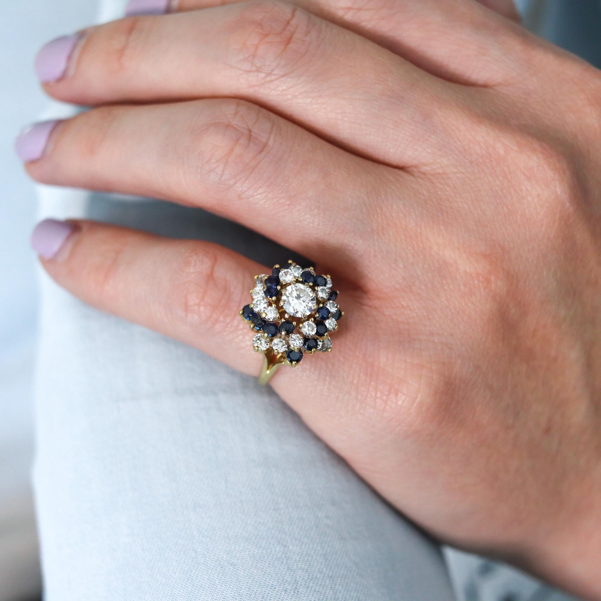Tiffany & Co. Cluster Ring In 18Kt Gold With 2.58 Ctw In Diamonds And Sapphires 1