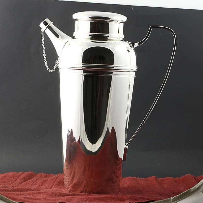 Tiffany & Co Cocktail Shaker Pitcher Sterling Silver 21357 3197 4 Pints Barware In Excellent Condition In Greensboro, NC
