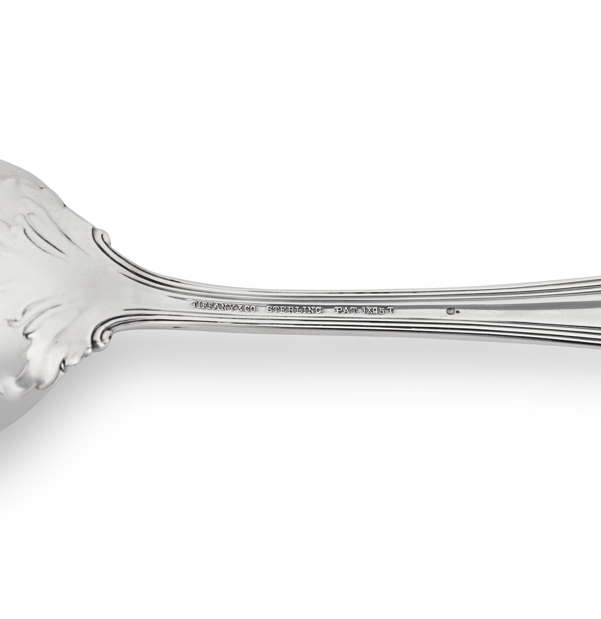 XIXe siècle Tiffany & Co. Service de couverts coloniaux pour 12 personnes en vente
