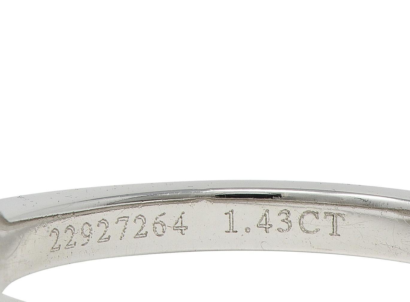 Tiffany & Co. Anello di fidanzamento contemporaneo in platino con diamante a cuscino da 1,59 CTW in vendita 6