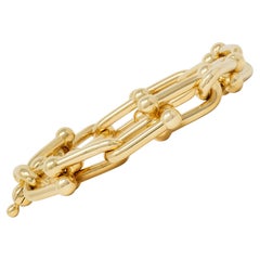 Tiffany & Co. Zeitgenössisches Armband aus 18 Karat Gelbgold mit großer Hardware