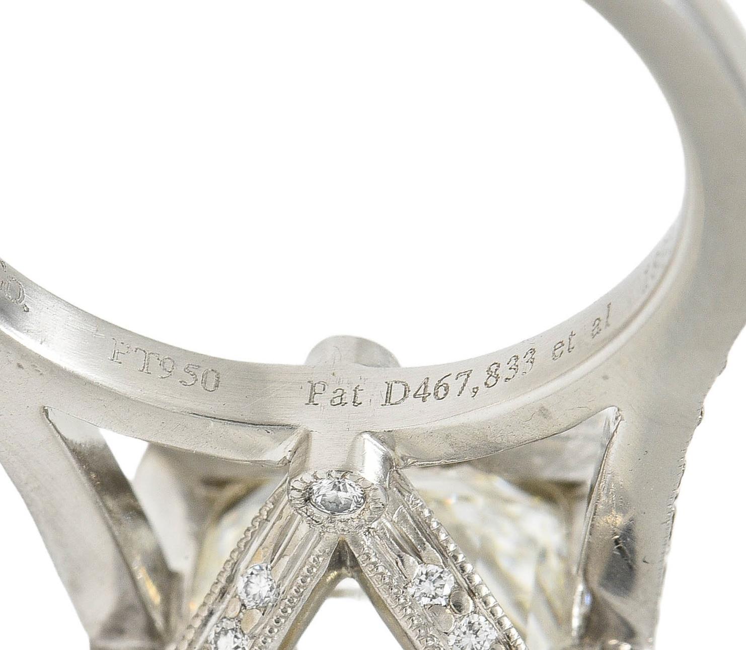 Tiffany & Co. Anillo de compromiso contemporáneo de platino con diamantes Legacy de 3,96 qt GIA en venta 6