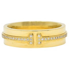 Tiffany & Co. Bague à large bande en or 18 carats avec diamant Contemporary T Collection